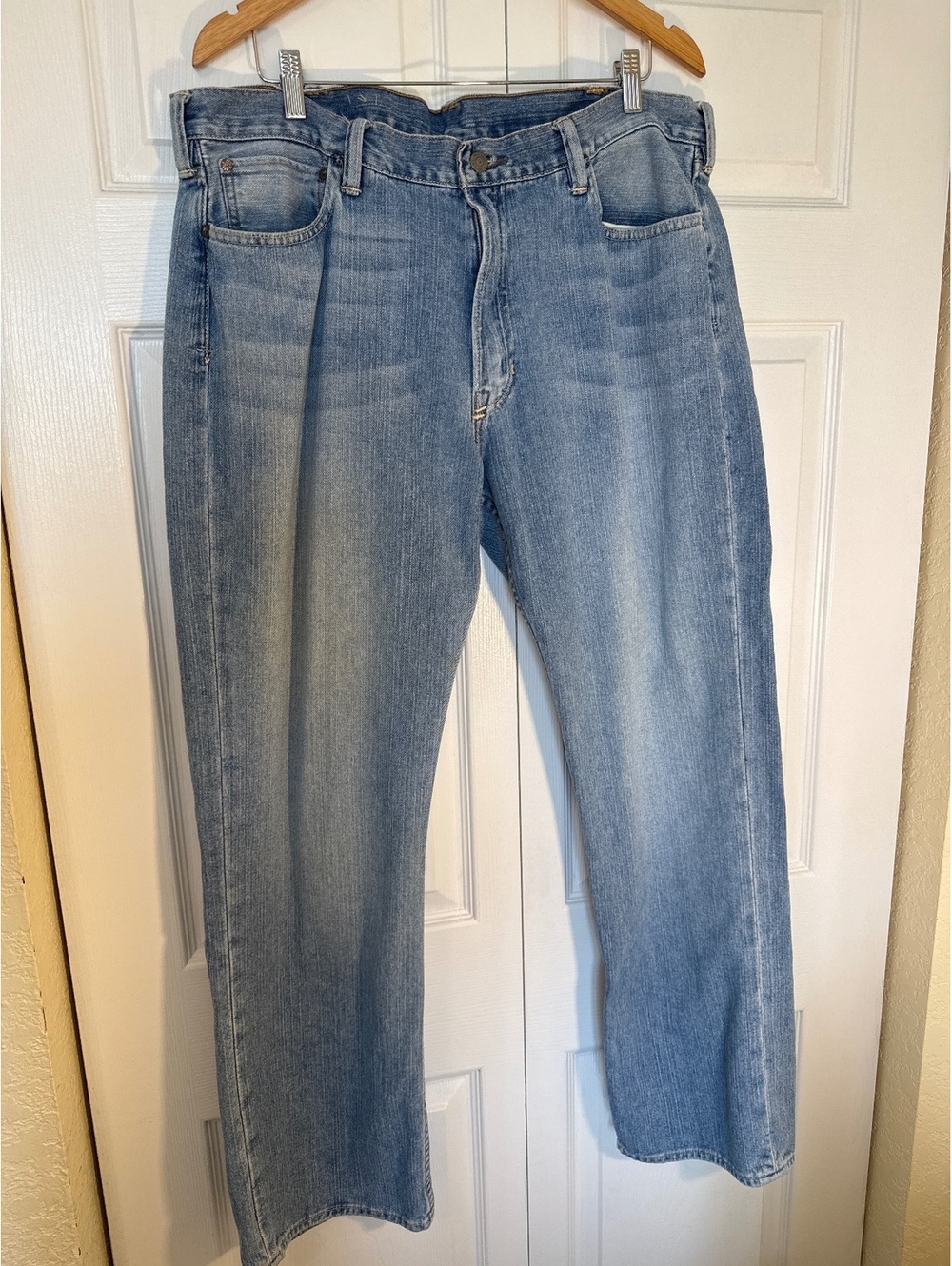 Polo Ralph Lauren Classic Fit Light Wash Denim Jeans 38x32